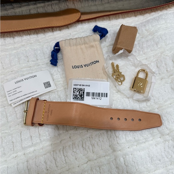 AUTHENTIC Louis Vuitton Keepall 60 Bandoulière Monogram Canvas - Picture 4 of 12